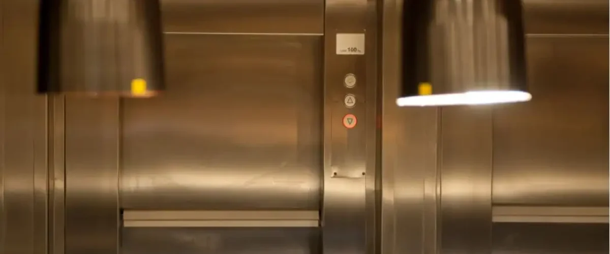 re sized dumb waiter